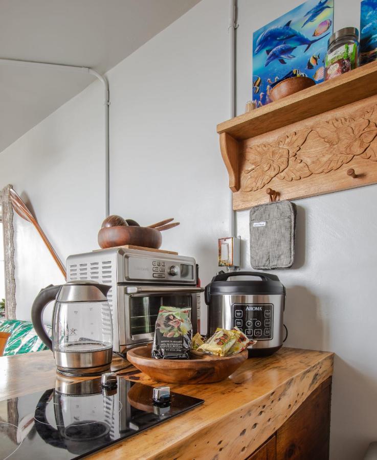 Breezy Beachfront Bali-Style Haven 180 Degree Oceanview Hau'ula Exteriér fotografie