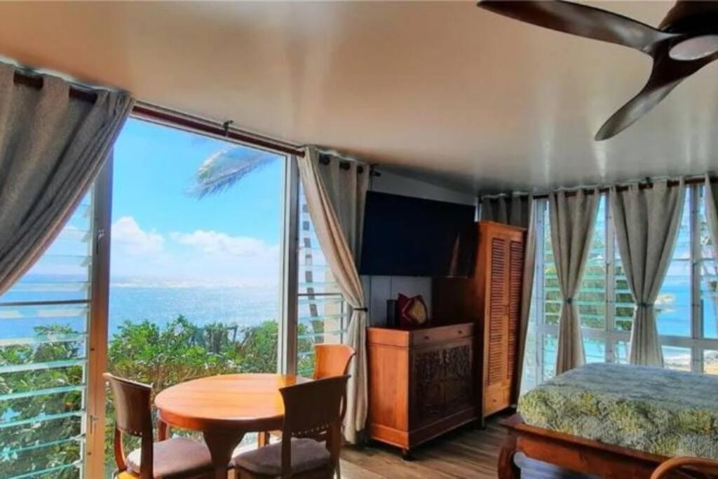 Breezy Beachfront Bali-Style Haven 180 Degree Oceanview Hau'ula Exteriér fotografie