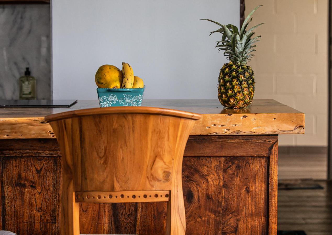Breezy Beachfront Bali-Style Haven 180 Degree Oceanview Hau'ula Exteriér fotografie
