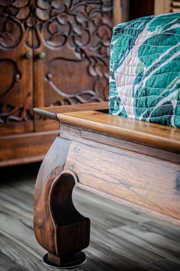 Breezy Beachfront Bali-Style Haven 180 Degree Oceanview Hau'ula Exteriér fotografie